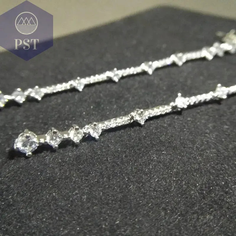 Silberne Nadel, lange baumelnde Ohrringe für Frauen, kubischer Zirkon, Kristall, Hochzeit, weibliche Quasten-Ohrringe fashion, women, dress, clothes PST PS Tradings