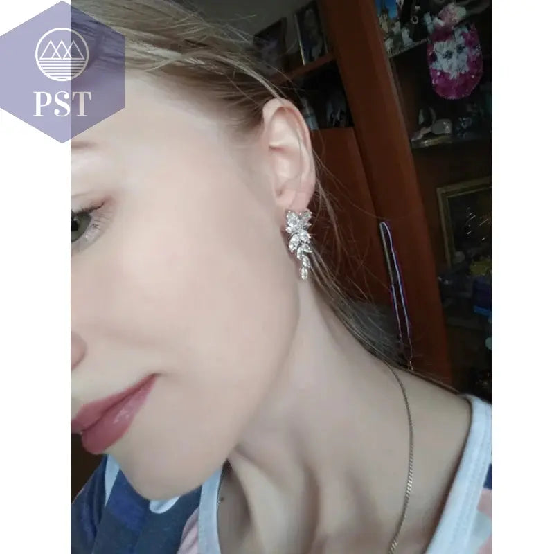 LXOEN Marquise Cut Flower Zirconia Crystal Long Drop Earrings for Women Shiny Leaf CZ Stone Bridal Wedding Jewelry       PST PS Tradings